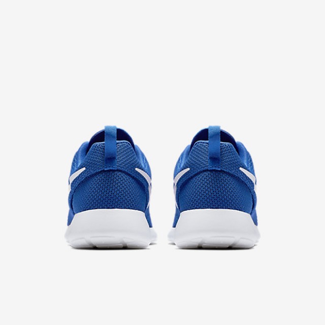 SEPATU SNEAKERS NIKE Roshe One
