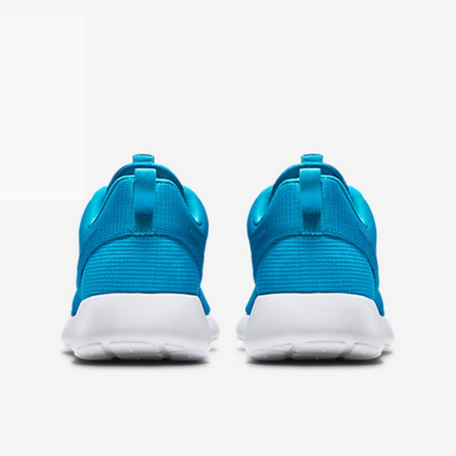 SEPATU SNEAKERS NIKE Roshe Run