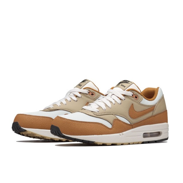 SEPATU SNEAKERS NIKE Air Max 1 Essential
