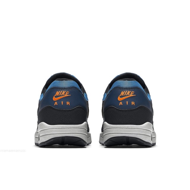 SEPATU SNEAKERS NIKE Air Max 1 Essential