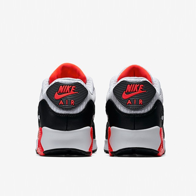 SEPATU SNEAKERS NIKE Air Max 90 Essential 