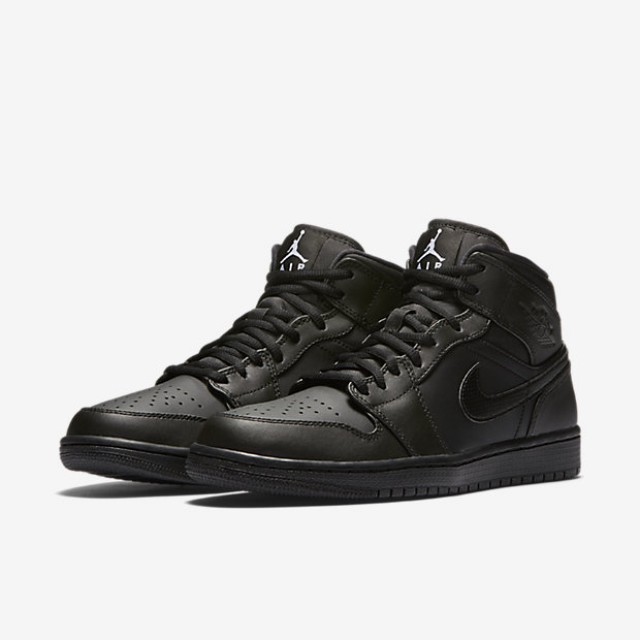 SEPATU BASKET AIR JORDAN AJ 1 Mid