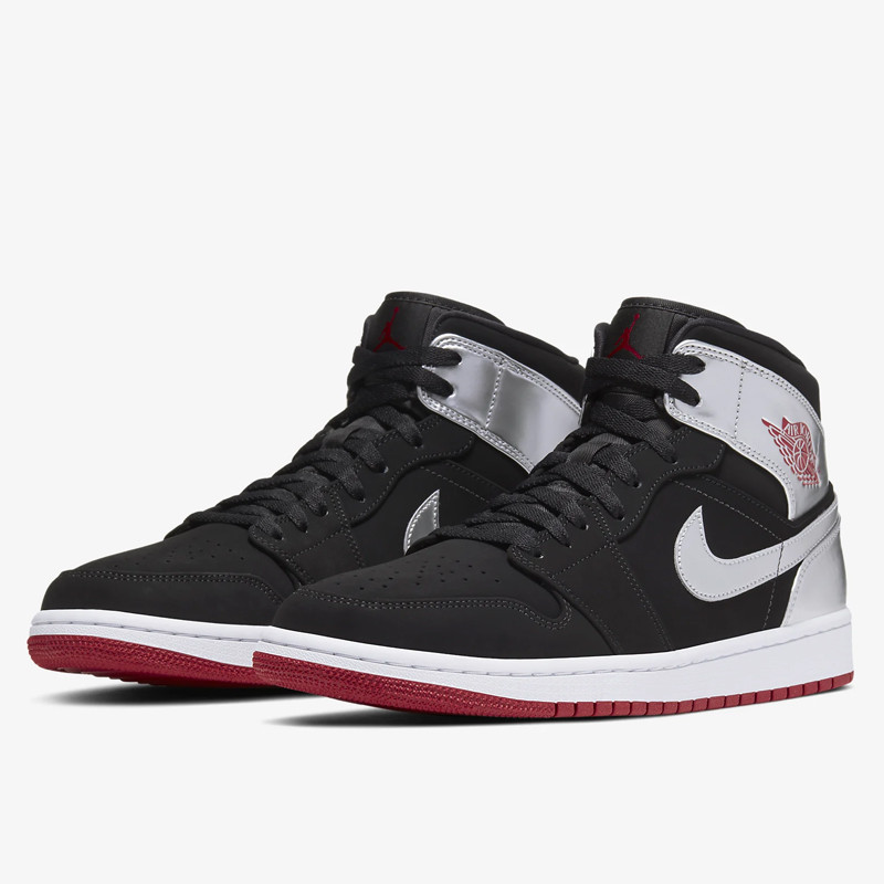 SEPATU BASKET AIR JORDAN AJ 1 Mid Johnny Kilroy