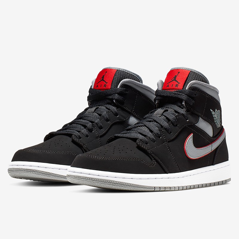 SEPATU BASKET AIR JORDAN AJ 1 Mid