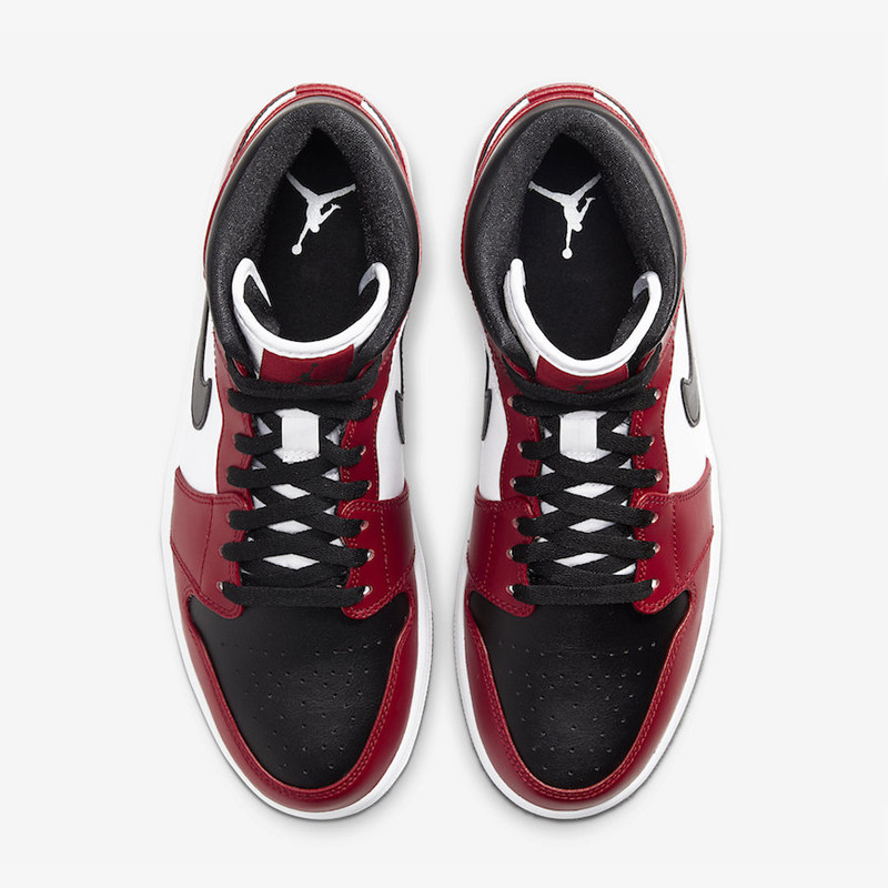 SEPATU BASKET AIR JORDAN AJ 1 Mid