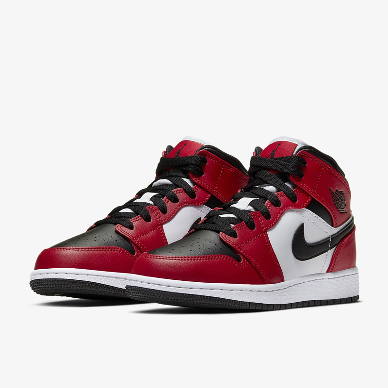 SEPATU BASKET AIR JORDAN AJ 1 Mid GS