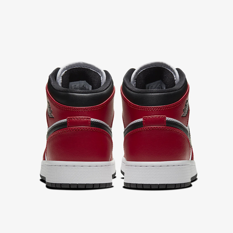 SEPATU BASKET AIR JORDAN AJ 1 Mid GS