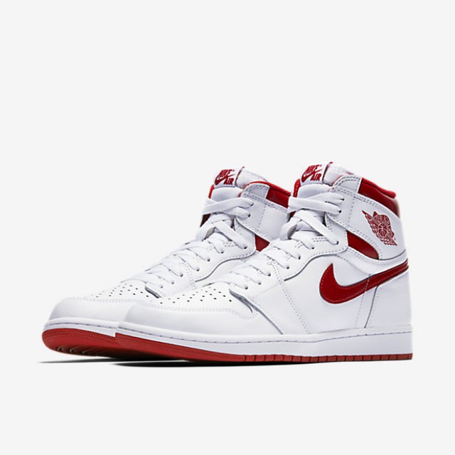 SEPATU BASKET AIR JORDAN AJ 1 Retro High OG
