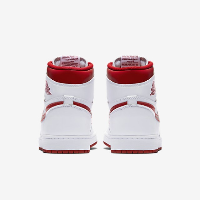 SEPATU BASKET AIR JORDAN AJ 1 Retro High OG