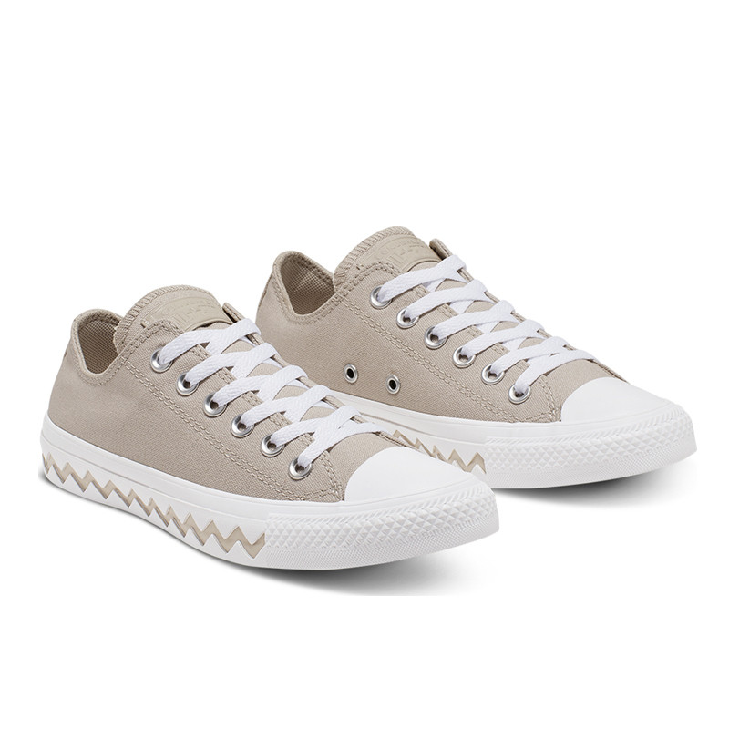 SEPATU SNEAKERS CONVERSE Wmns Chuck Taylor All Star Vltg Chevron