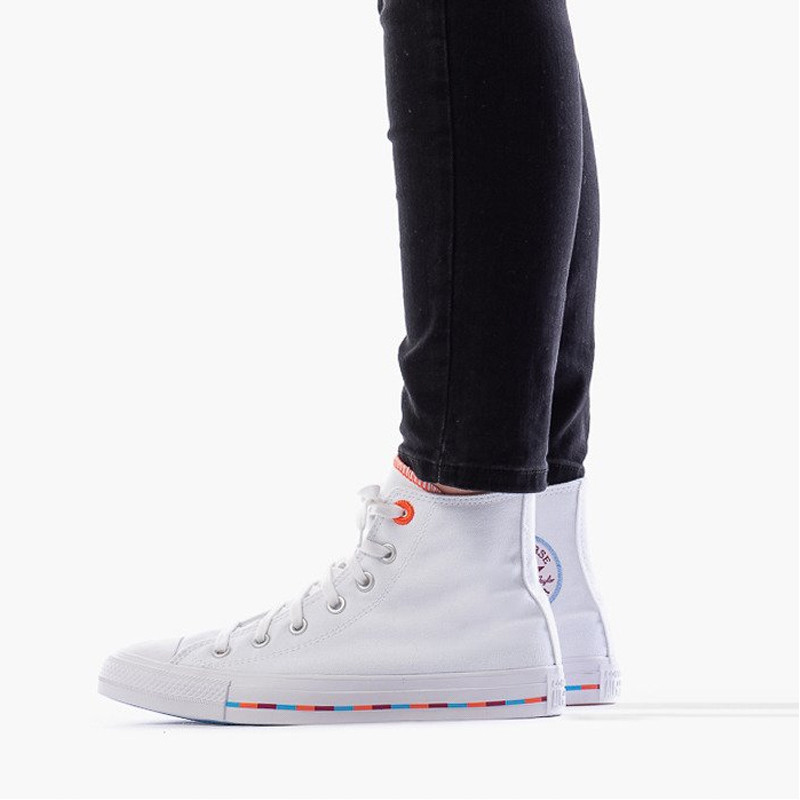 Wmns Chuck Taylor All Star HI foto 4
