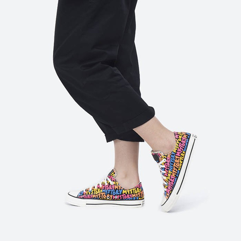 SEPATU SNEAKERS CONVERSE Wmns Chuck Taylor All Star 'My Story'