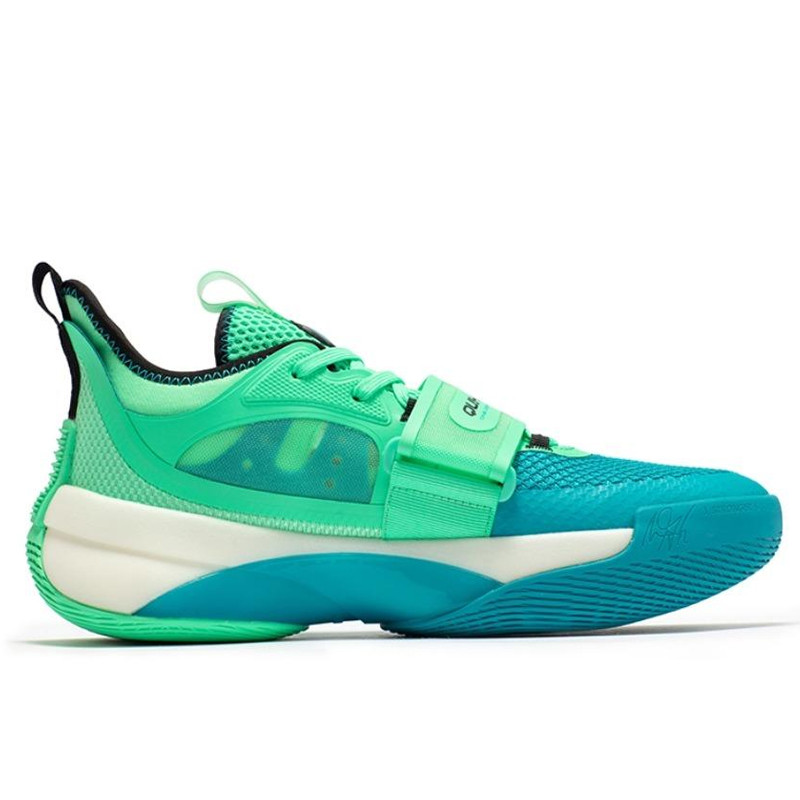 SEPATU BASKET 361° Aaron Gordon x 361° Zen 4 Light UP