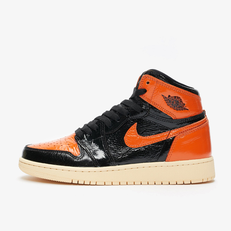 SEPATU BASKET AIR JORDAN AJ 1 Retro High OG GS