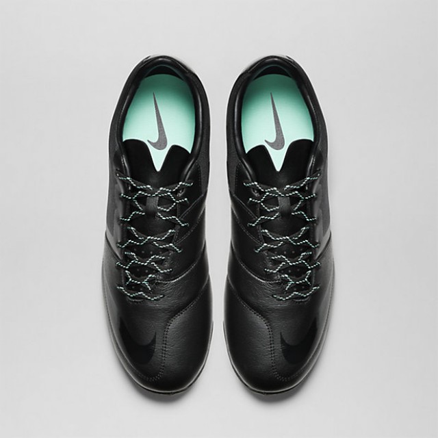 SEPATU FOOTBALL NIKE Bomba Pro II TF