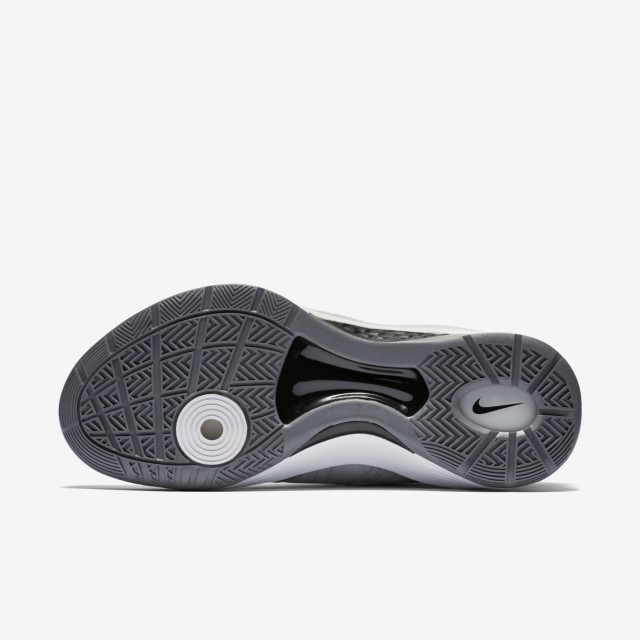 SEPATU BASKET NIKE WMNS Hyperspike