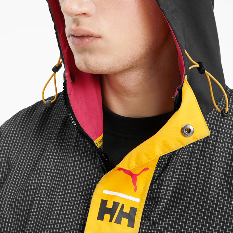 BAJU TRAINING PUMA x HELLY HANSEN Hooded Windbreaker