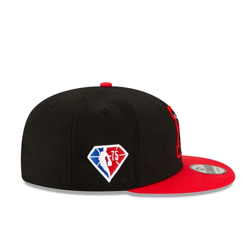AKSESORIS BASKET NEW ERA Chicago Bulls On-Stage NBA Draft Edition 9FIfty Snapback