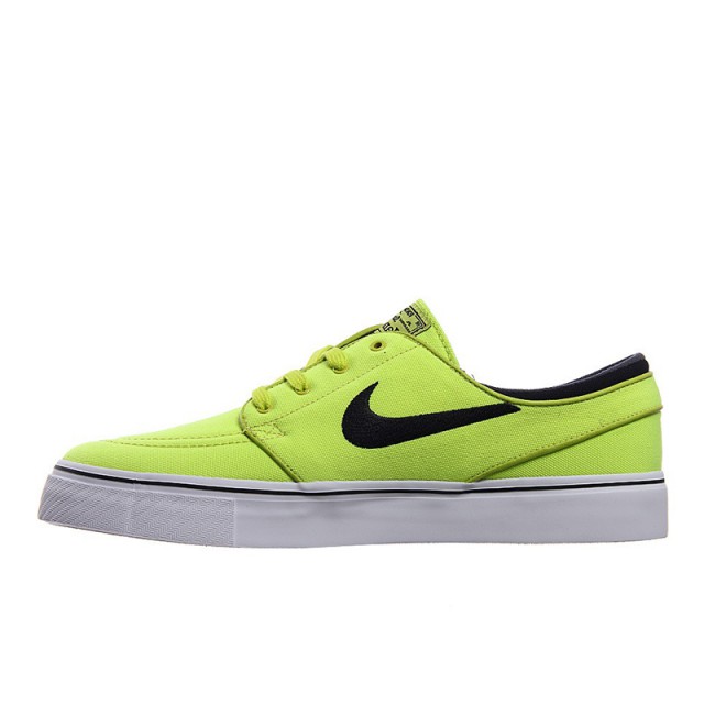 SEPATU SNEAKERS NIKE Zoom Stefan Janoski Canvas
