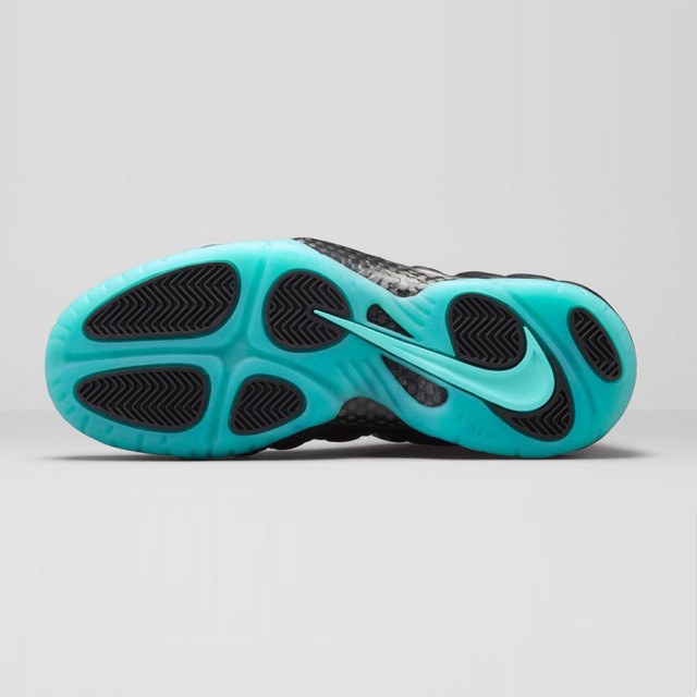 SEPATU BASKET NIKE Air Foamposite Pro