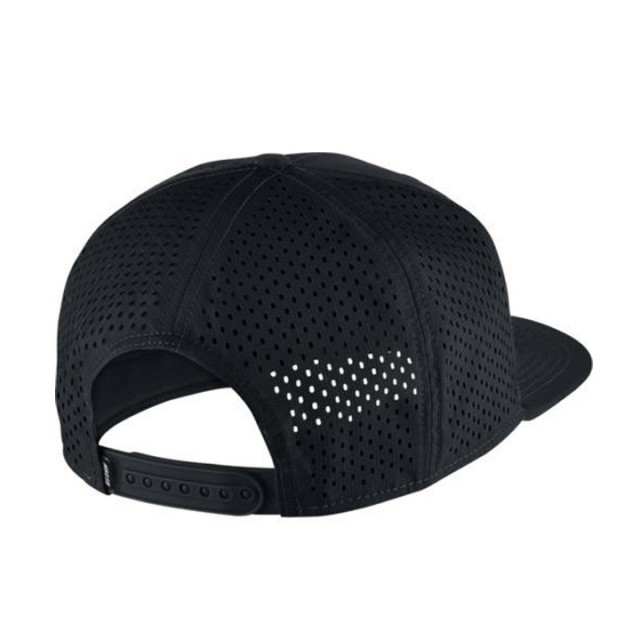 AKSESORIS SNEAKERS NIKE SB Performance Trucker