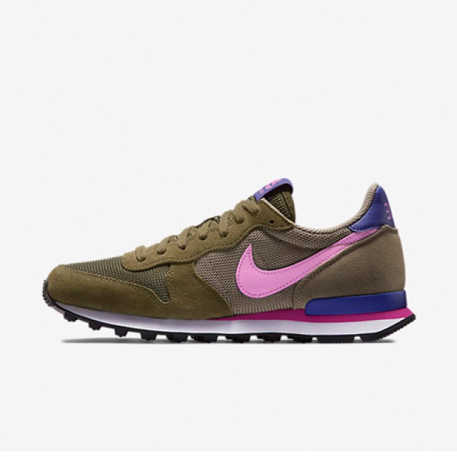 SEPATU SNEAKERS NIKE Wmns Internationalist