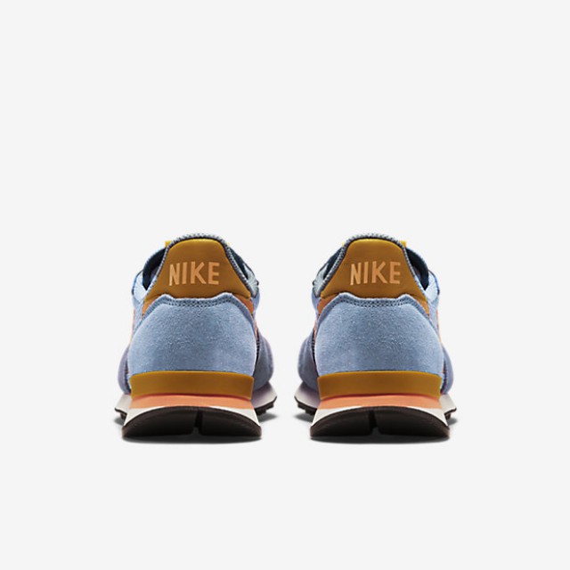 SEPATU SNEAKERS NIKE Wmns Internationalist