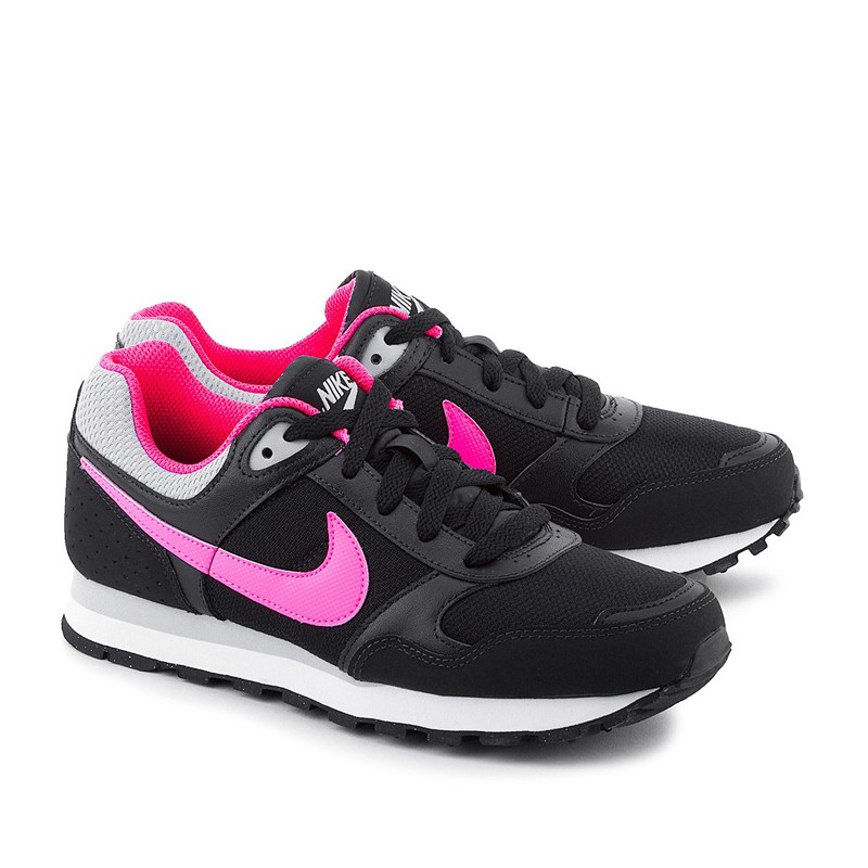 SEPATU LARI NIKE Wmns MD Runner GG