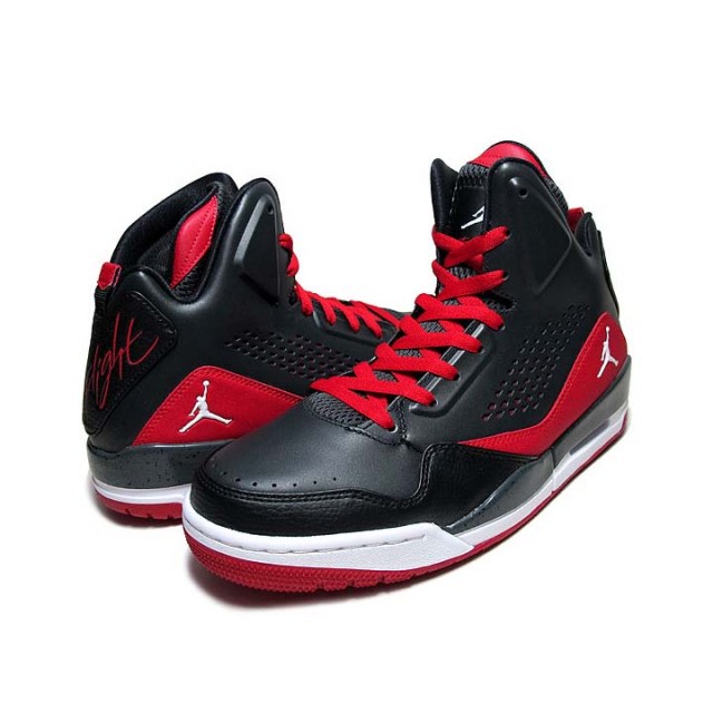 SEPATU BASKET AIR JORDAN SC-3