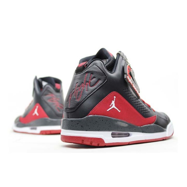 SEPATU BASKET AIR JORDAN SC-3