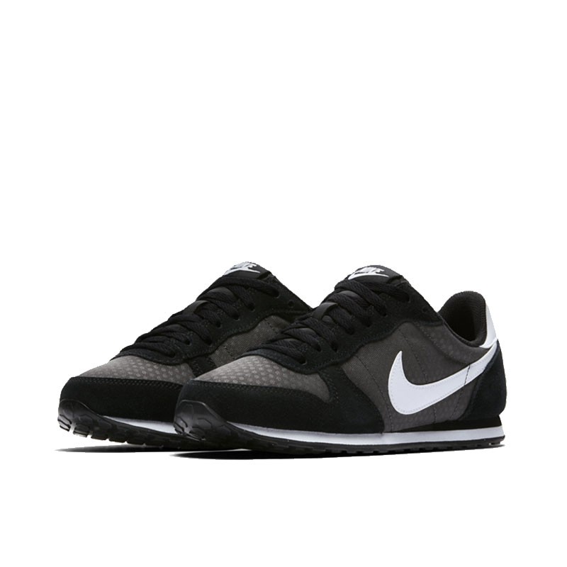 SEPATU SNEAKERS NIKE Wmns Genicco