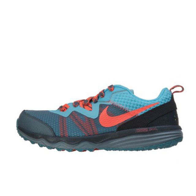 SEPATU LARI NIKE WMNS Dual Fusion Trail