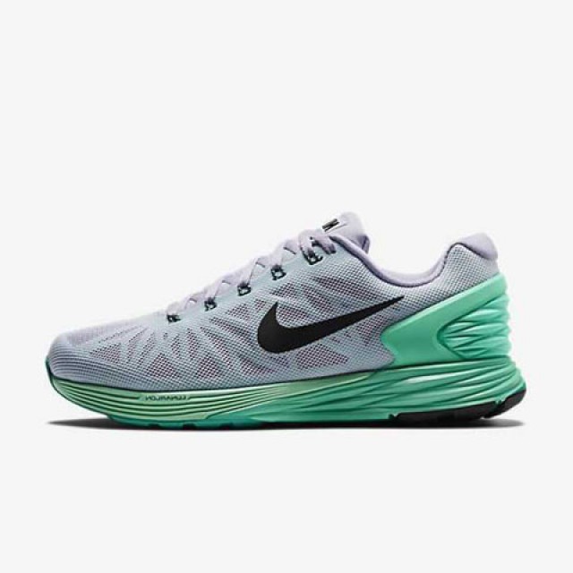 SEPATU LARI NIKE Wmns Lunarglide 6