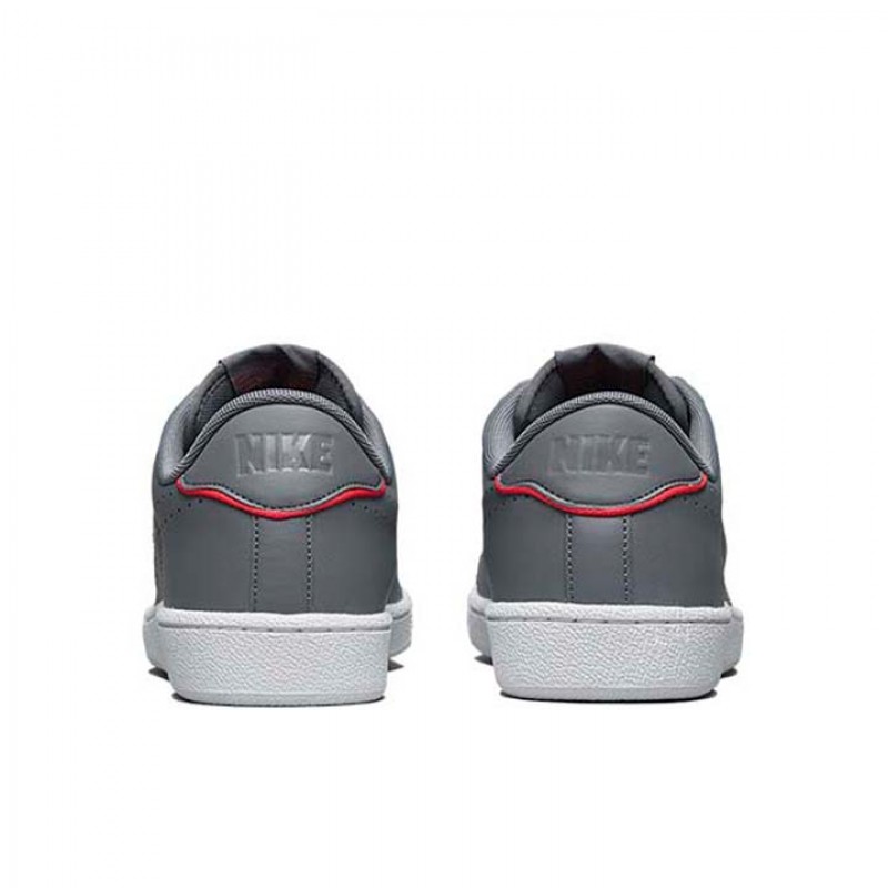 SEPATU SNEAKERS NIKE Tennis Classic CS