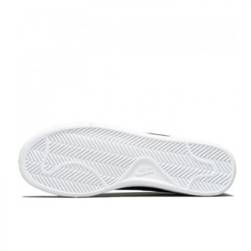 SEPATU SNEAKERS NIKE Tennis Classic CS