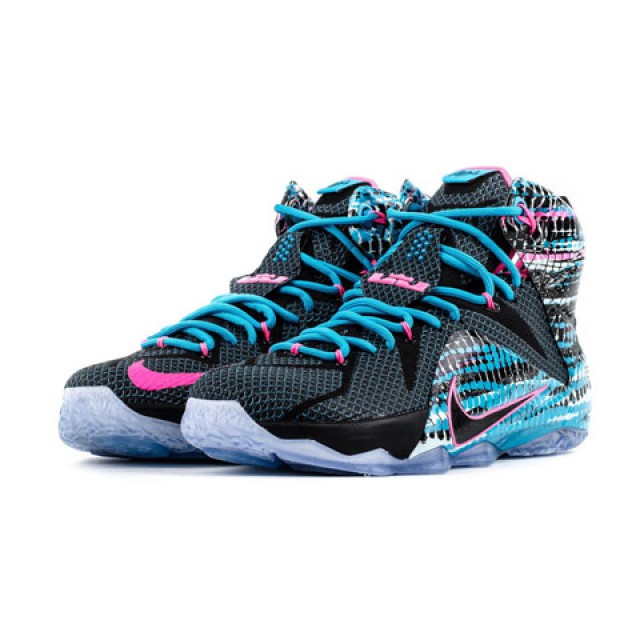 SEPATU BASKET NIKE Lebron 12