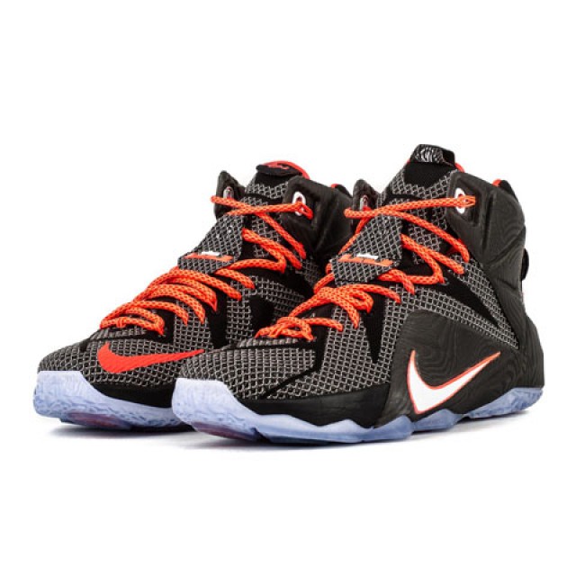 SEPATU BASKET NIKE Lebron 12