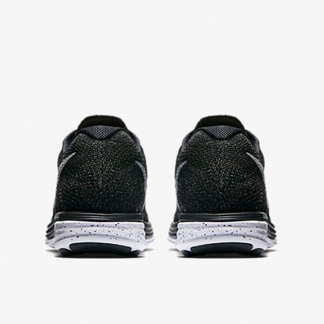 SEPATU LARI NIKE Flyknit Lunar 3