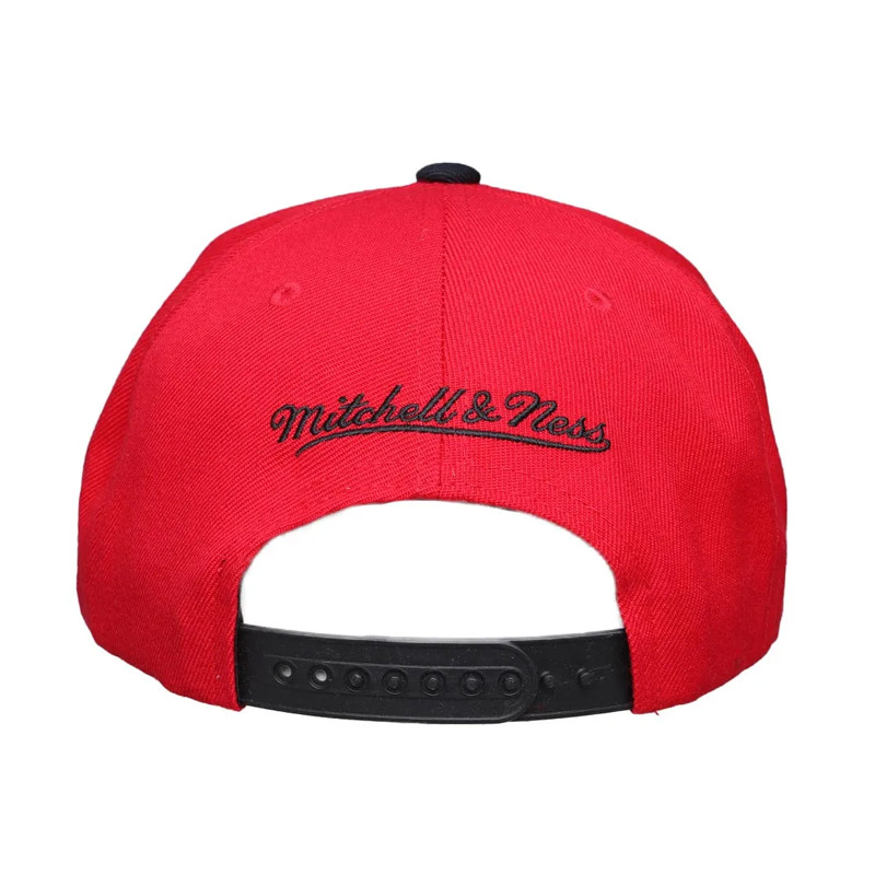 TOPI BASKET MITCHELL N NESS Chicago Bulls Day One Snapback