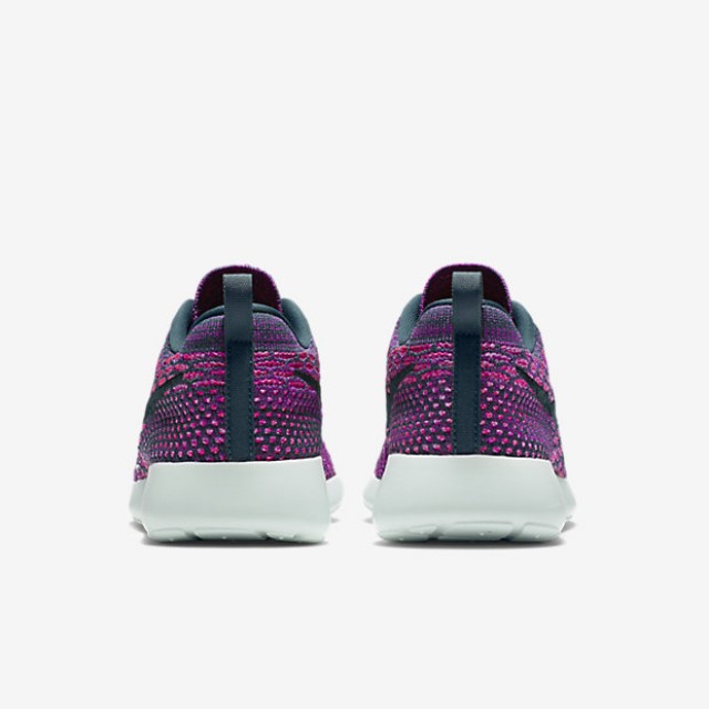 SEPATU SNEAKERS NIKE Wmns Roshe One Flyknit