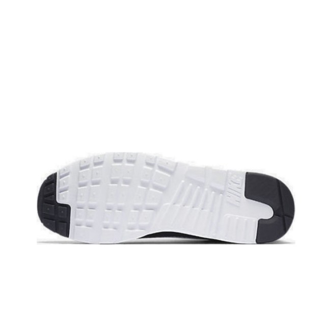 SEPATU SNEAKERS NIKE Air Max Tavas