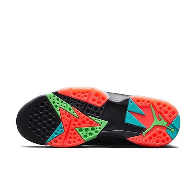 SEPATU BASKET AIR JORDAN AJ 7 Retro