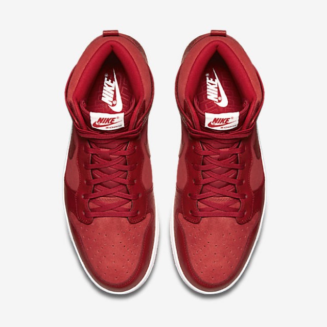 SEPATU SNEAKERS NIKE Dunk CMFT Premium