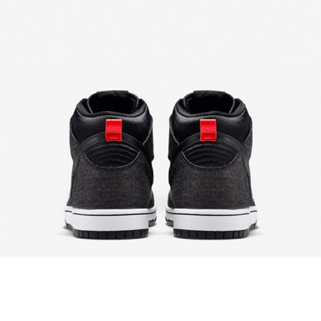 SEPATU SNEAKERS NIKE Dunk CMFT