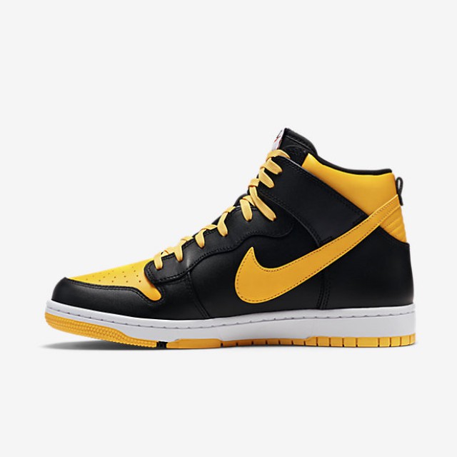 SEPATU BASKET NIKE Dunk CMFT