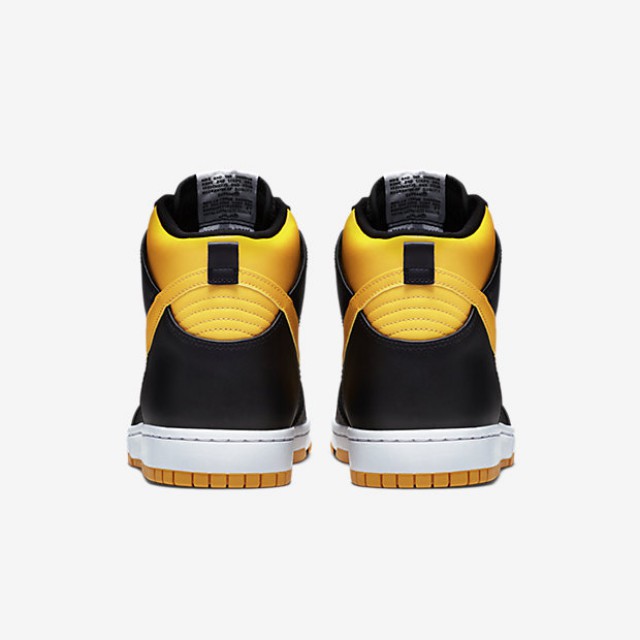 SEPATU BASKET NIKE Dunk CMFT