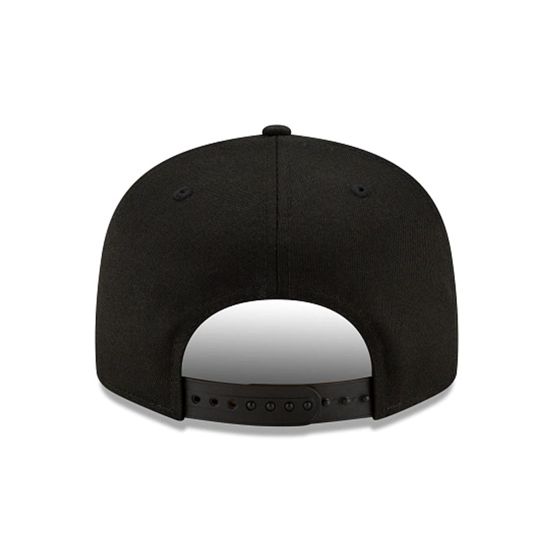 AKSESORIS SNEAKERS NEW ERA Space Jam Fire Ball 9Fifty Snapback