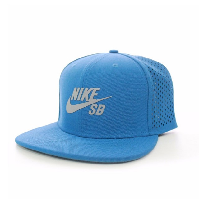 AKSESORIS SNEAKERS NIKE SB Snapback Performance Trucker