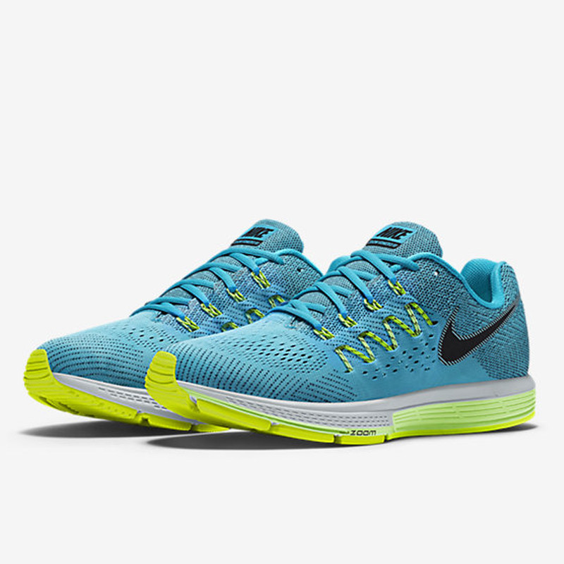 SEPATU LARI NIKE Air Zoom Vomero 10