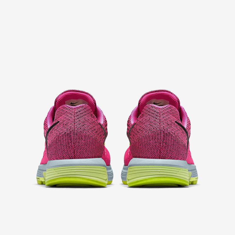 SEPATU LARI NIKE Wmns Air Zoom Vomero 10
